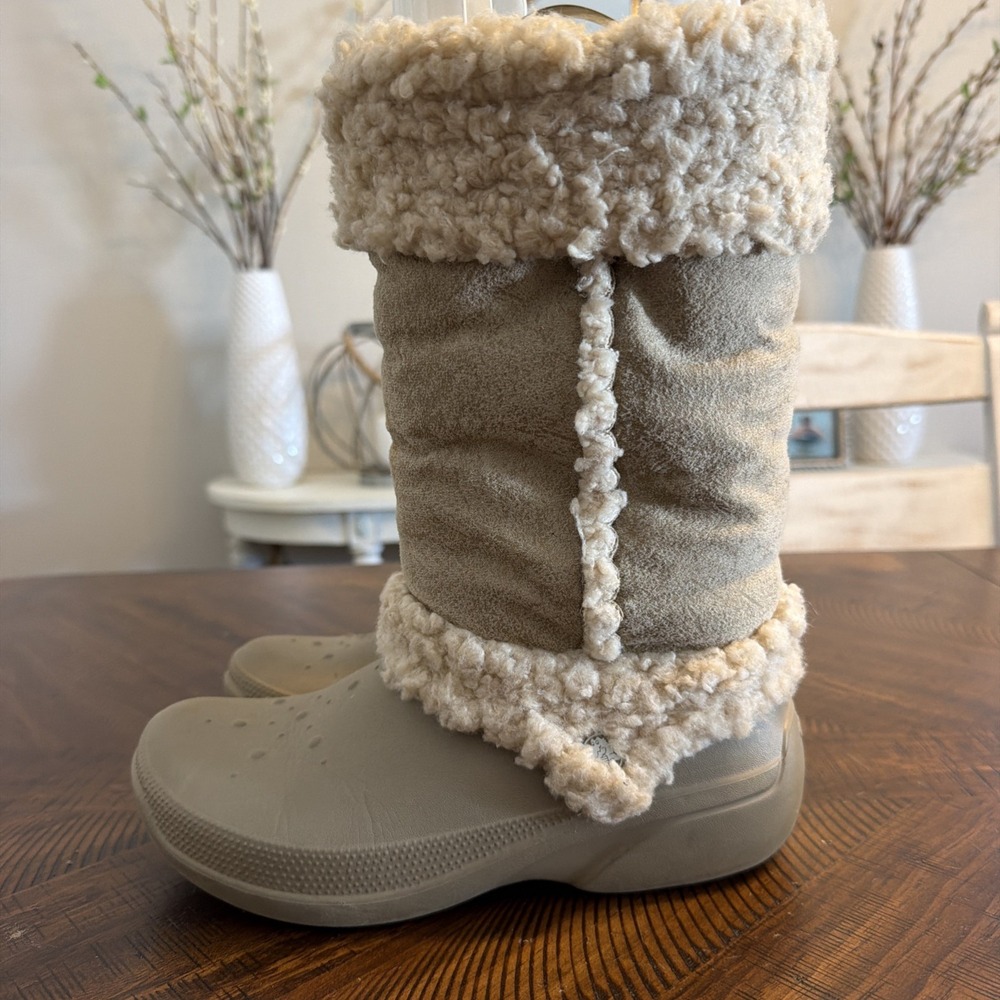 Crocs Nadia Women's 8 Beige Boots Shearling Lined Pull On Knee Mid Calf Comfort